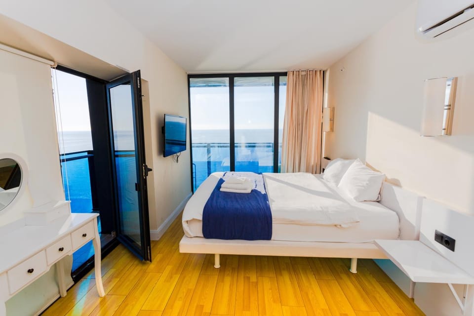 Sea View Apartment In City Center Apartment in Batumi