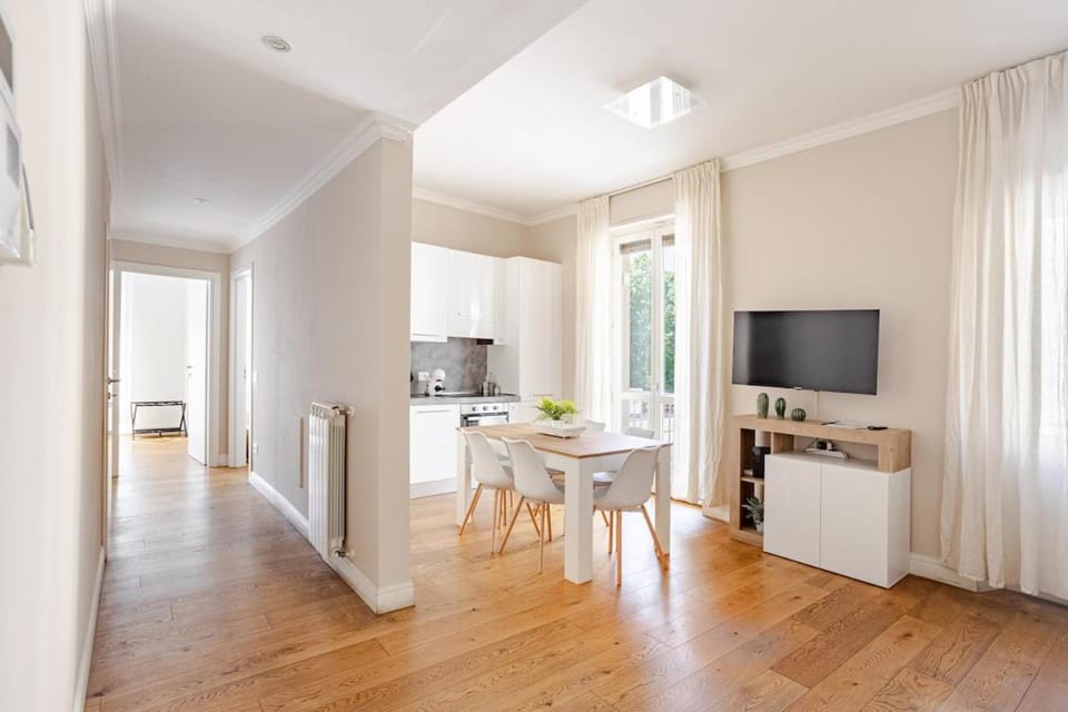 Accommodation near the center with river views Apartment in Florence
