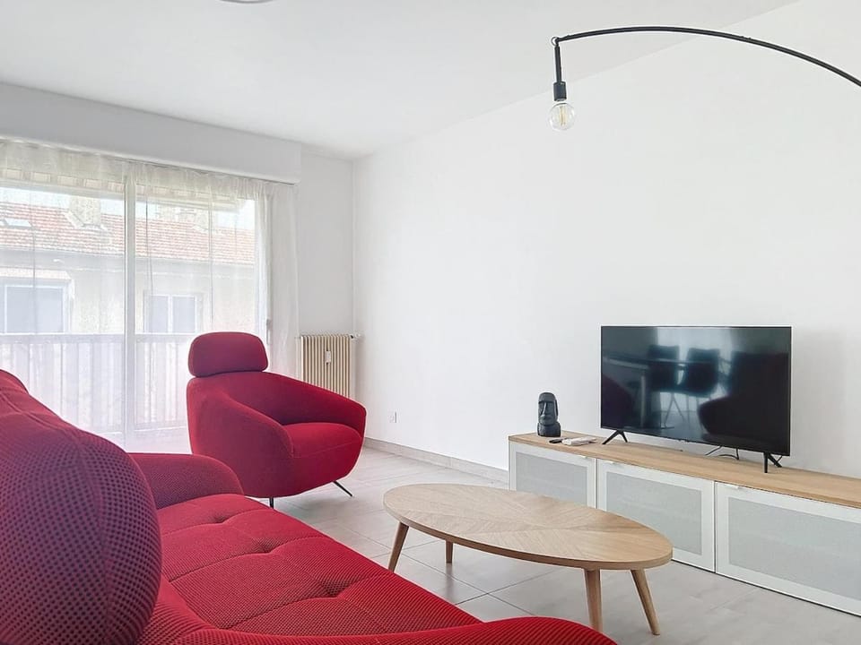 Le Grignan - Beaches 5 min walk & Terrace! Apartment in Toulon