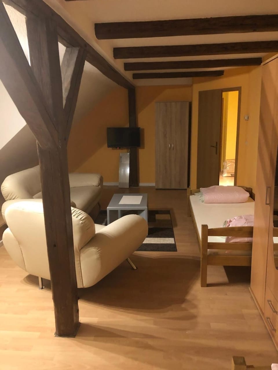 SWEET HOME Apartment und Monteurwohnung Apartment in Saxony-Anhalt, Germany