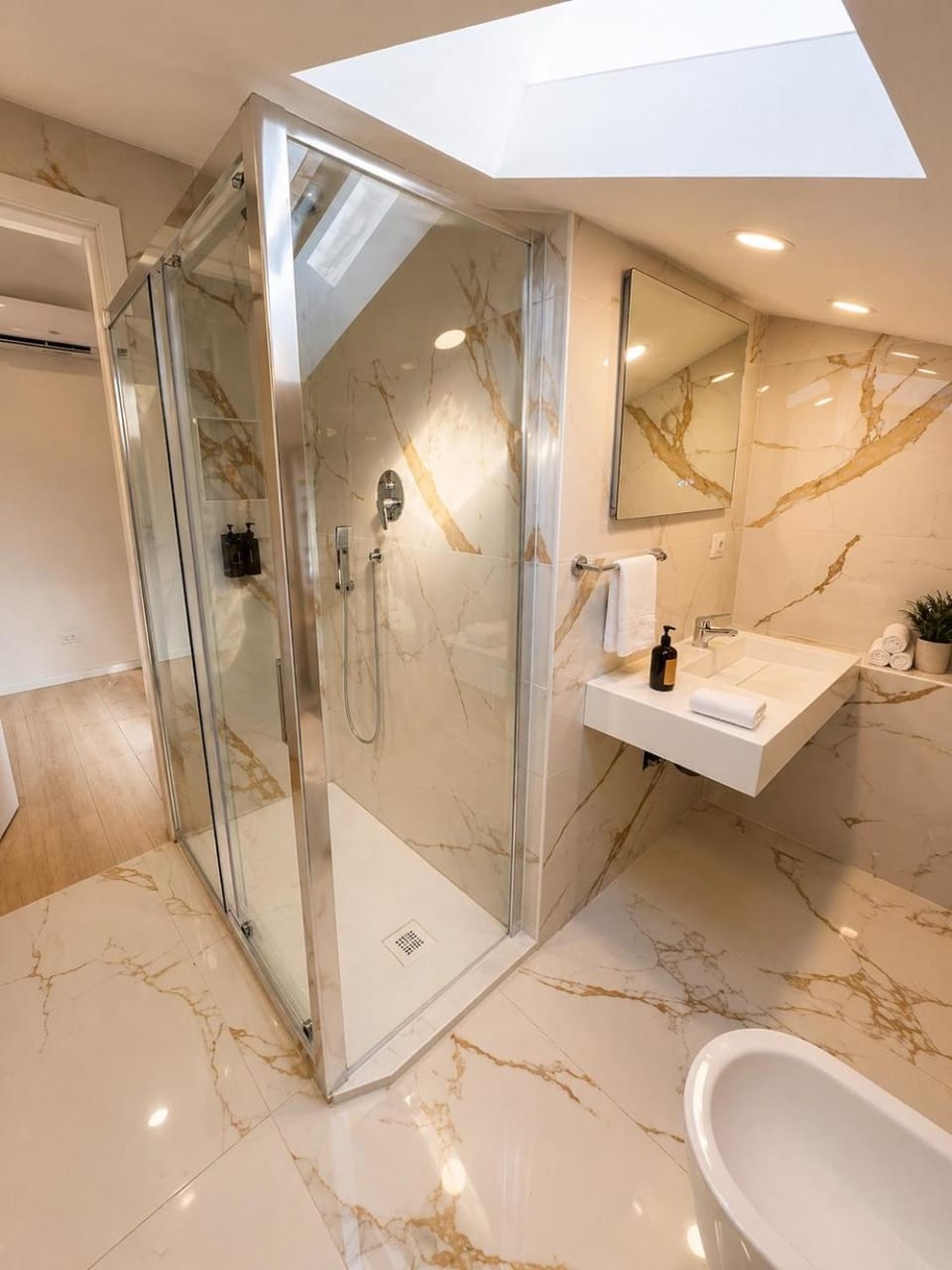 Luxury 10 al Duomo di Parma Apartment in Parma