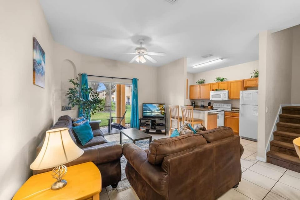 Tranquil Townhouse 3 bed Lazy River Resort House in Four Corners
