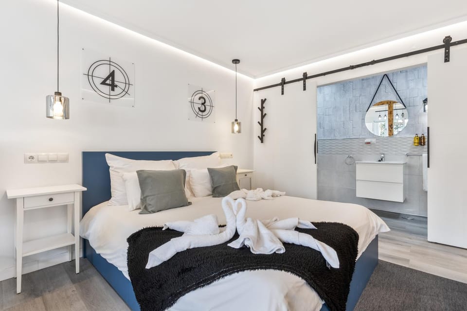 Living room, Bedroom