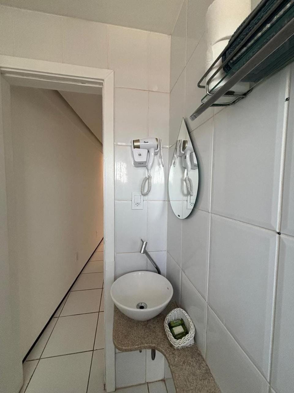 Shower, Toilet