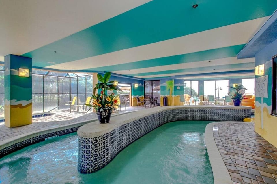 Luxury, Prime Location, Small Dogs OK! 1502 PG Apartment in Myrtle Beach