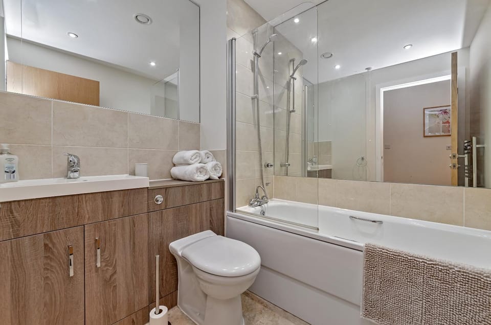 Shower, Toilet, Bathroom