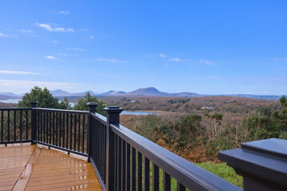 Balcony/Terrace, Mountain view