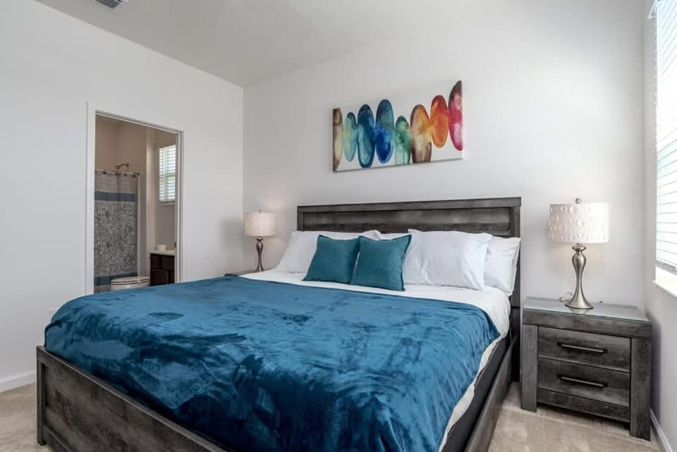 BellaVida 8 bed Theme Rooms House in Kissimmee