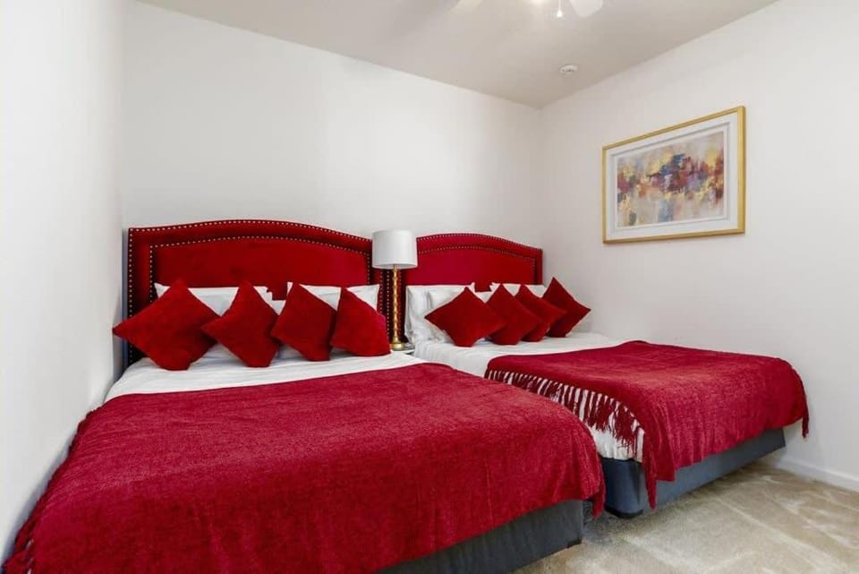 BellaVida 8 bed Theme Rooms House in Kissimmee