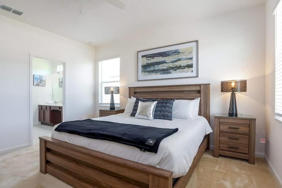 BellaVida 8 bed Theme Rooms House in Kissimmee