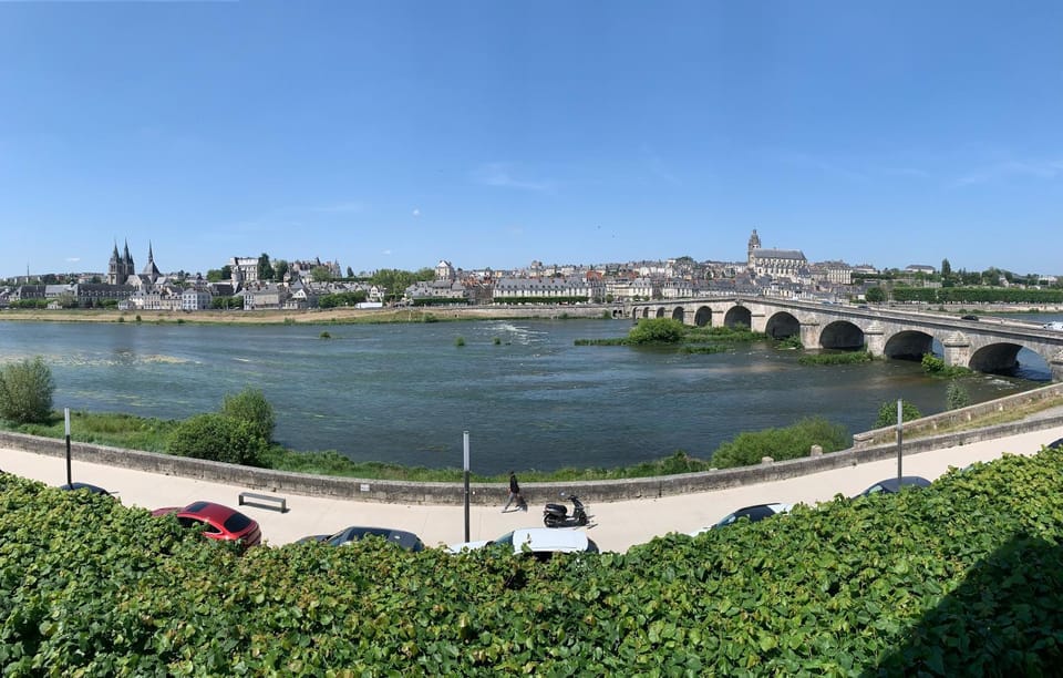 Vue rare sur la Loire et Blois - Unique ! Apartment in Blois