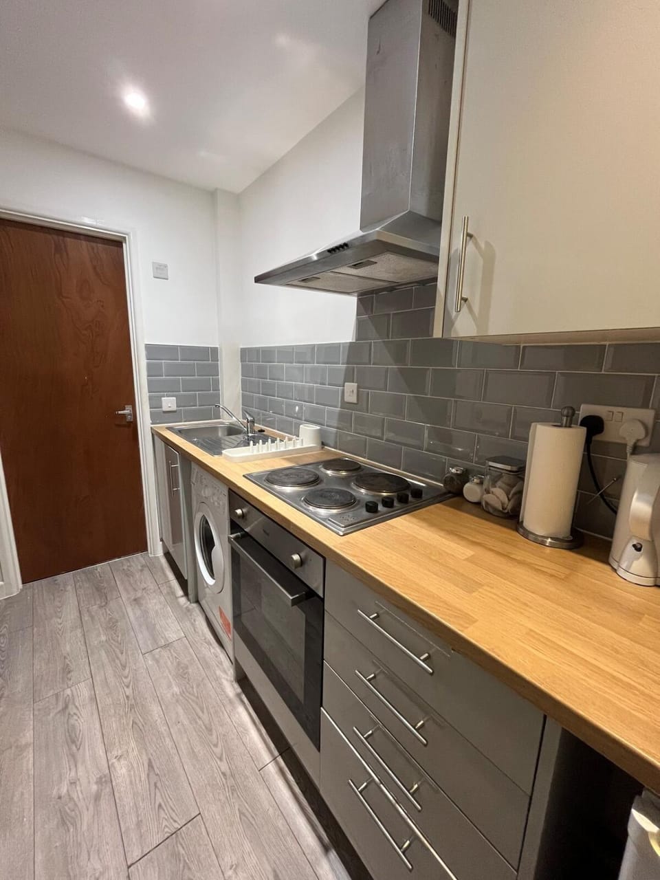 The Cosy Suite Apartment in Cardiff