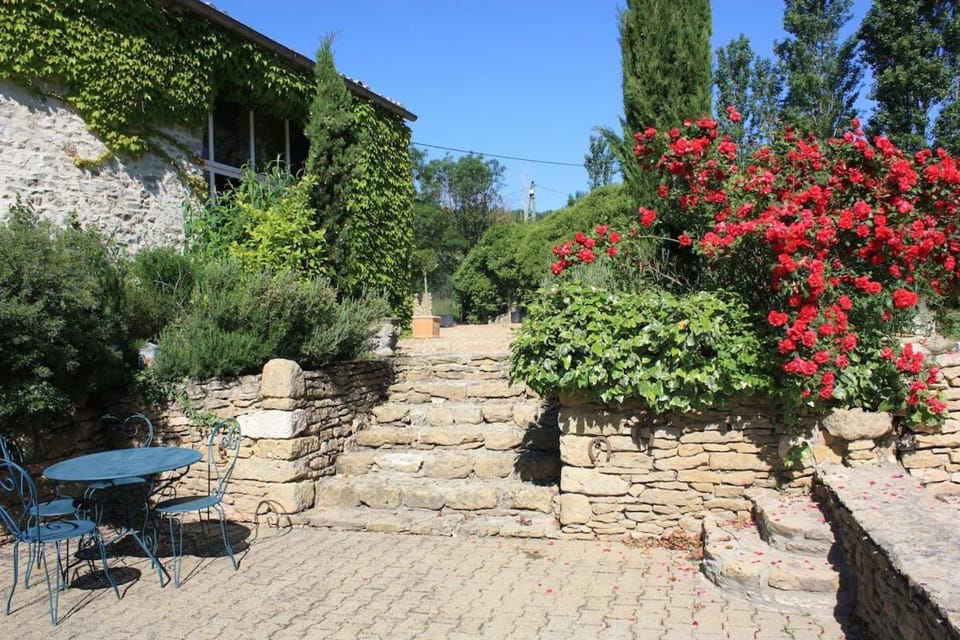 La Bomba Is A Stunning Farmhouse in Glorious Countryside With Private Pool Villa in Occitanie