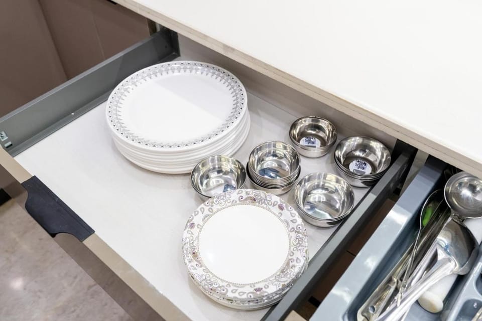 Kitchen or kitchenette, kitchen