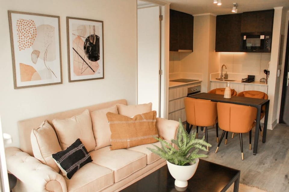 HOM I Smart TV I Seguridad 24H I Mall Plaza Egaña Apartment in Las Condes