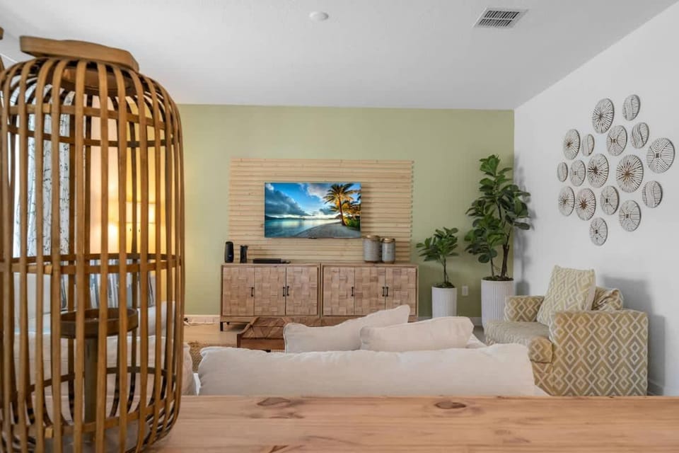 Great Price Luxury 6-Bed Pool 15 ppl Great Resort House in Four Corners