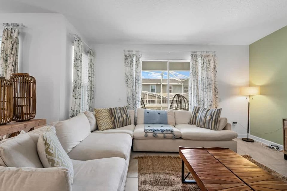 Great Price Luxury 6-Bed Pool 15 ppl Great Resort House in Four Corners