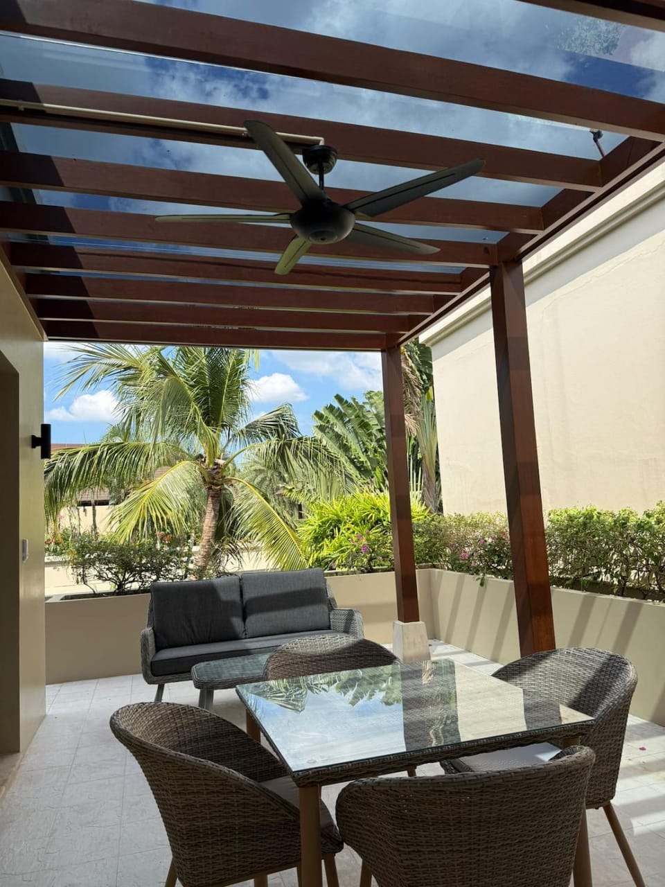 Patio, Balcony/Terrace