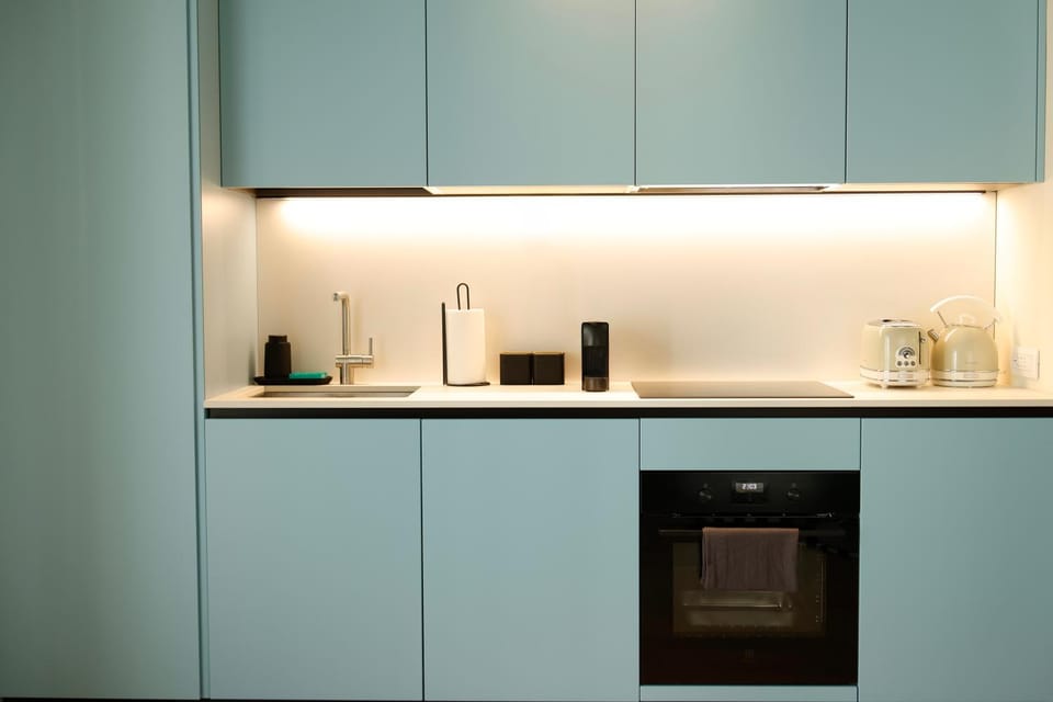 Coffee/tea facilities, kitchen, kitchen