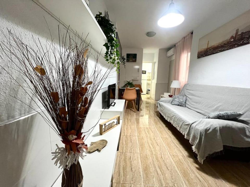 Acogedor Apartamento En Rosaleda Centro Apartment in Malaga