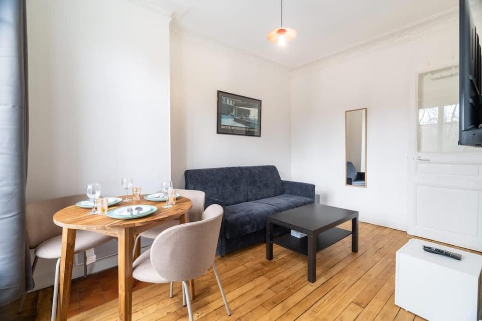 Elegant deux pieces - Paris 15e Apartment in Paris