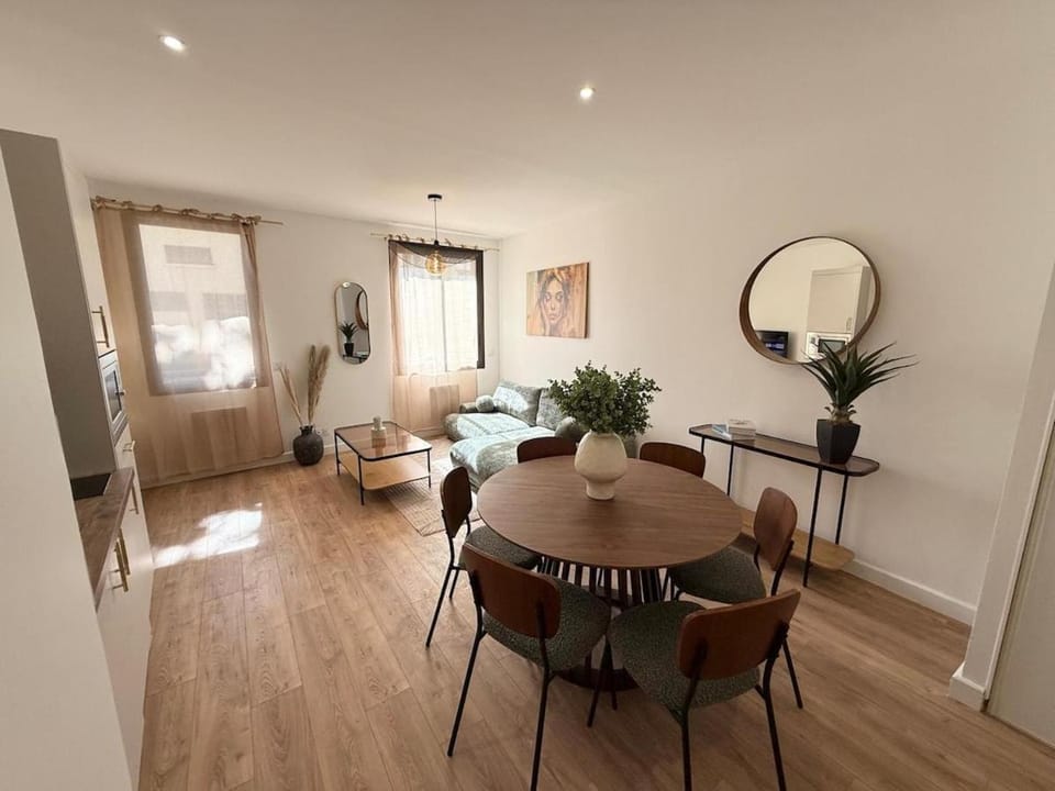 Richerand - 2 Bedrooms - Pardieu Apartment in Villeurbanne