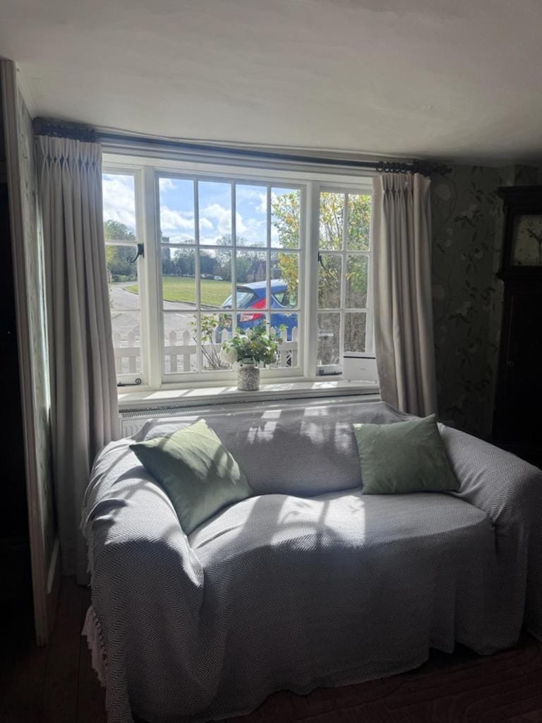 A beautiful cottage in the heart of Benenden! House in Rother District