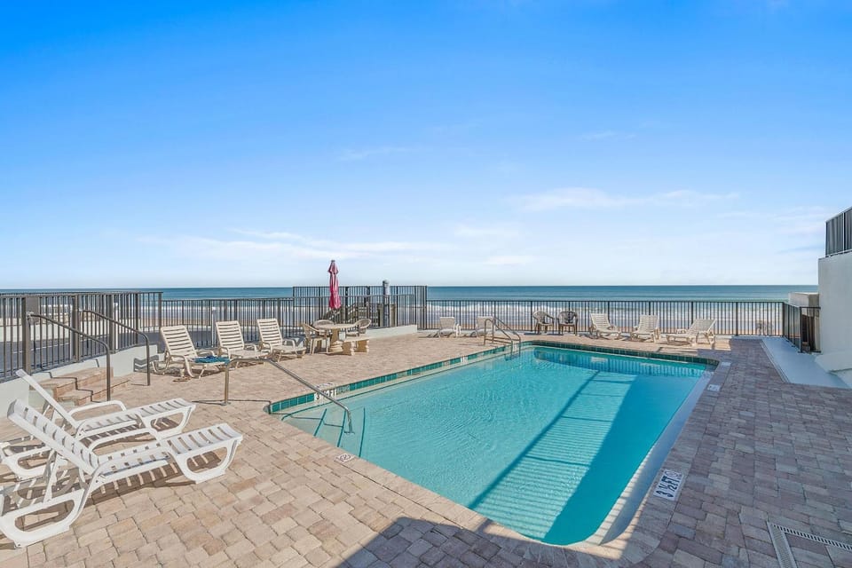 Le Atlantico 25 House in Florida