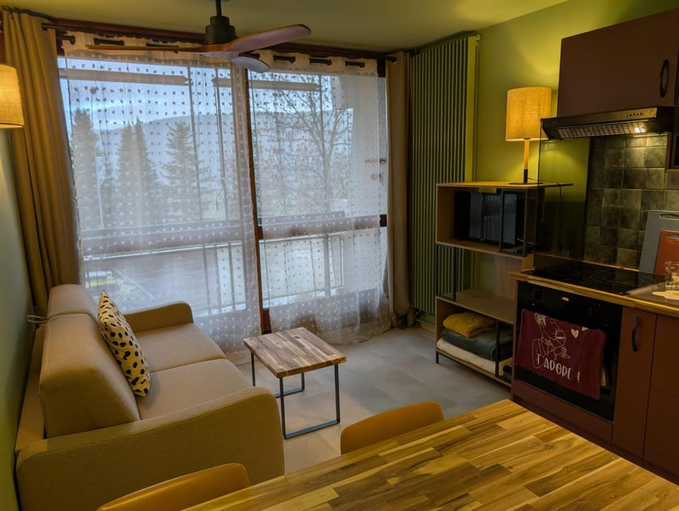 TV and multimedia, Living room, Bedroom