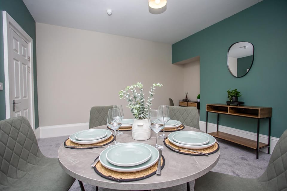 Vacant Nests The Alice Town Centre Wi-Fi House in Sunderland