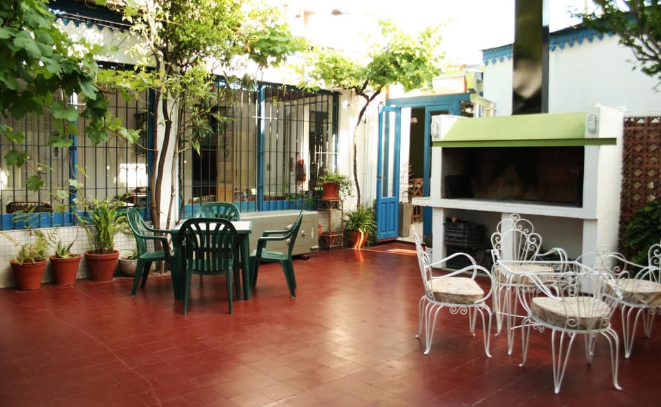 Patio, Day, BBQ facilities, Area and facilities