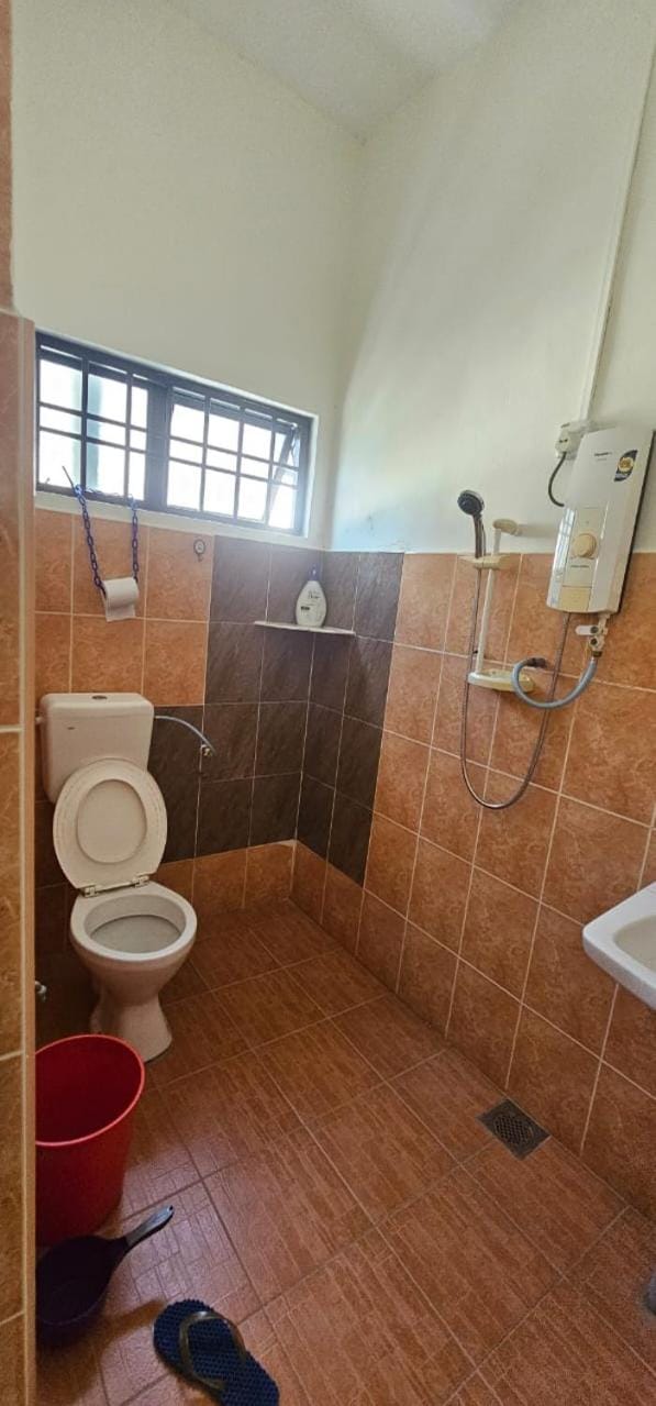 Peaceful 3 bedroom homestay House in Mersing