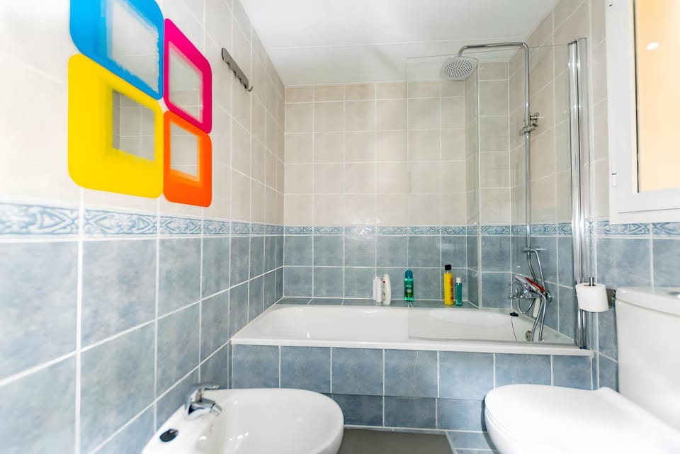 Bathroom, Living room