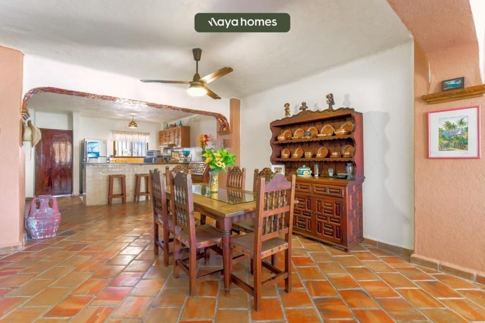 Ocean view 2Br Condo-Balcony-Beach-Pool - 304 Apartment in Puerto Vallarta