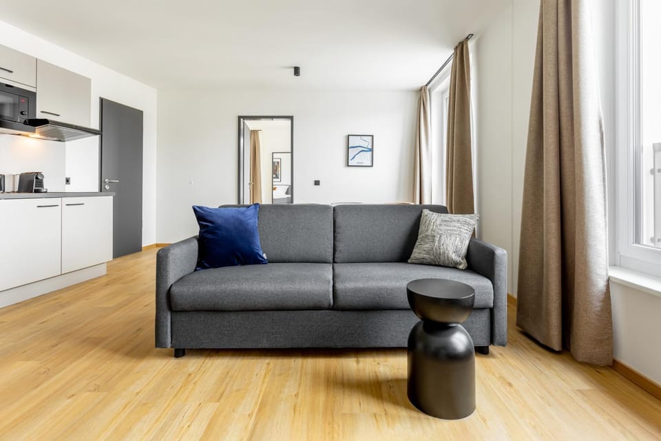 Kitchen or kitchenette, Living room, Seating area