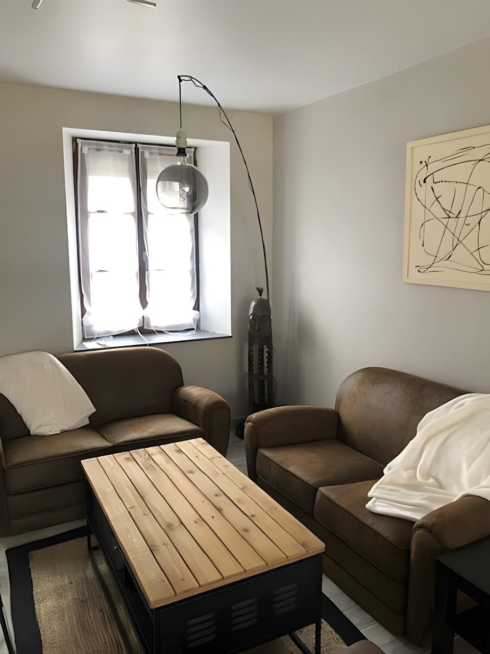 Property building, Living room