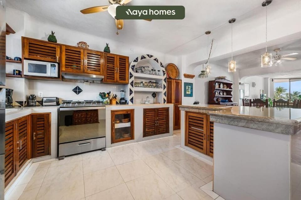305-VistadelSol | 2BR/2BA Puerto Vallarta, Ocean View Apartment in Puerto Vallarta