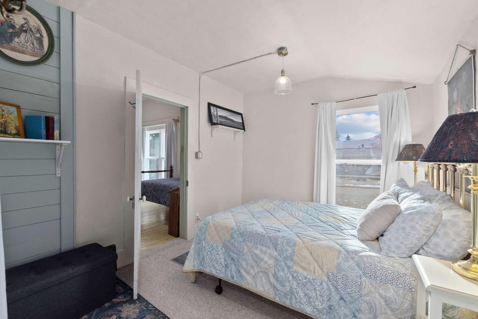 Camp Red Lodge - Cozy & Convenient House in Red Lodge