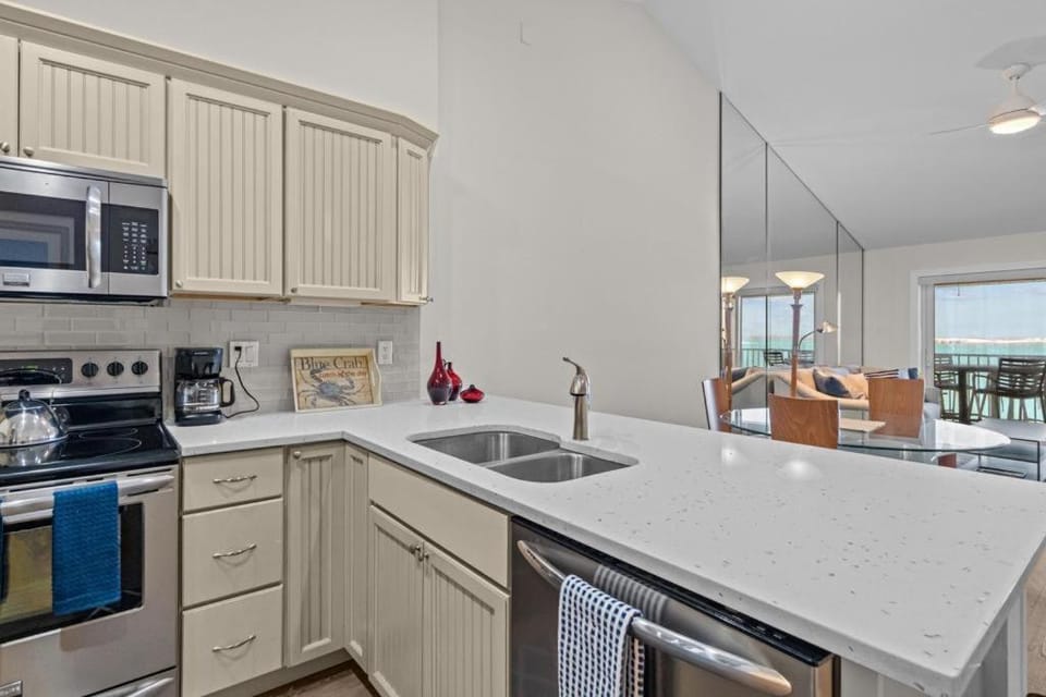 Mariner Pointe 1083 House in Sanibel Island