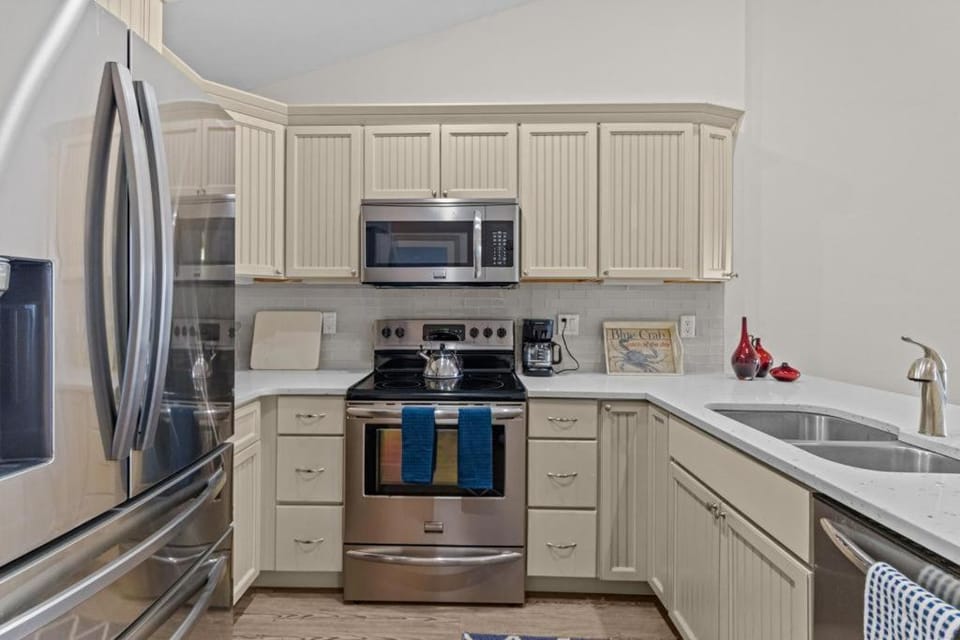 Mariner Pointe 1083 House in Sanibel Island