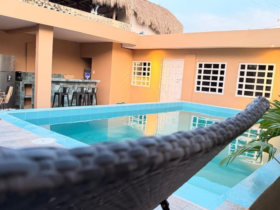 Property building, Patio, Day, Pool view, Swimming pool, sunbed