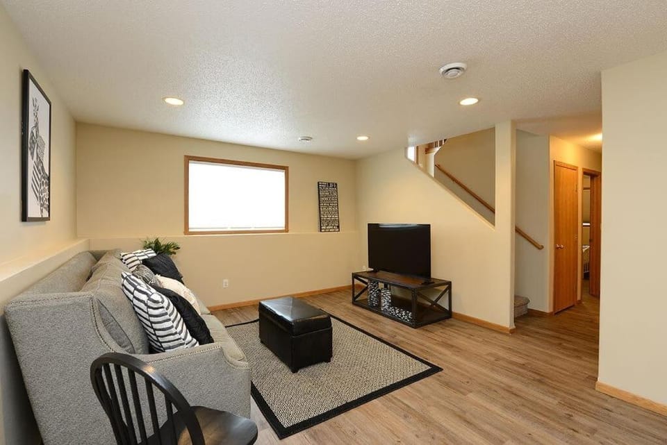 Updated Twin Home near Sanford Medical Center House in West Fargo