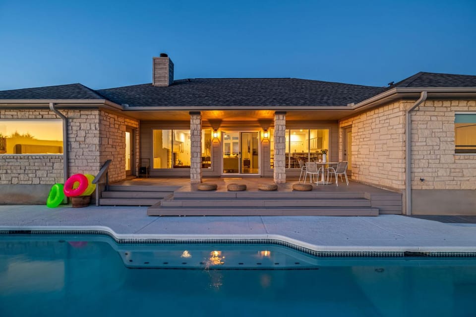 Night, Swimming pool