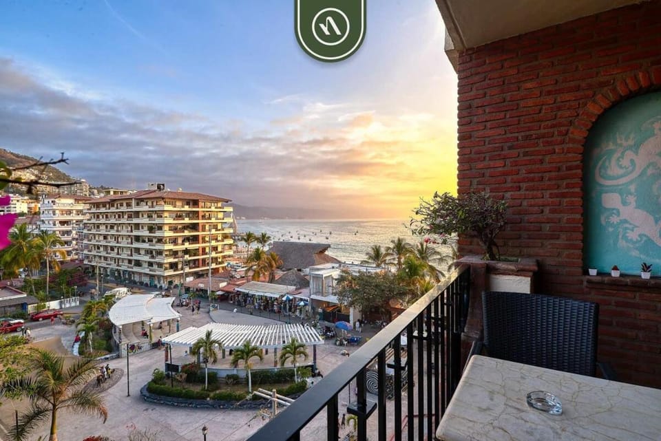 1BR Plaza Mar in Puerto Vallarta | Beach, Pool, WiFi Apartment in Puerto Vallarta