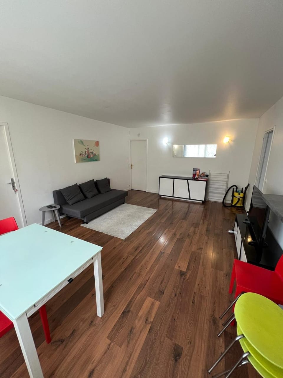 Communal lounge/ TV room, Living room