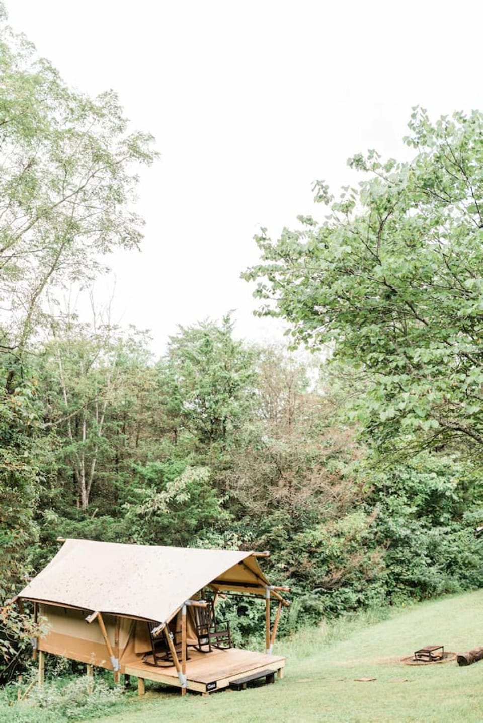 GlampKnox Canvas Campground - Clare Luxury tent in Knoxville