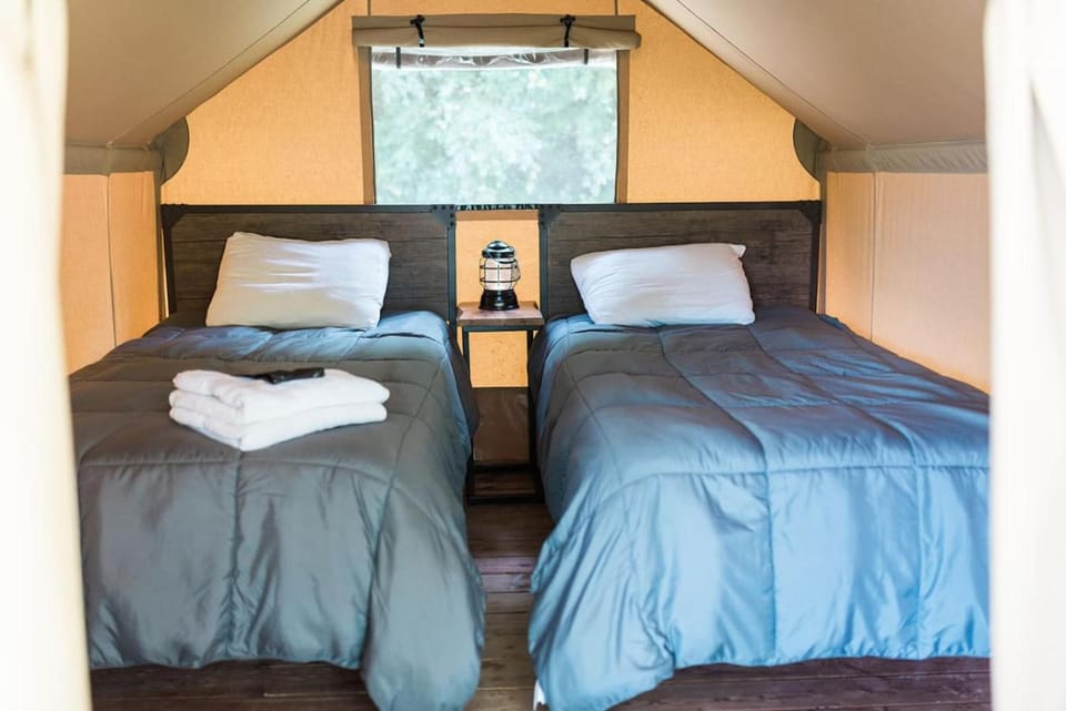 GlampKnox Canvas Campground - Primero Tent Luxury tent in Knoxville