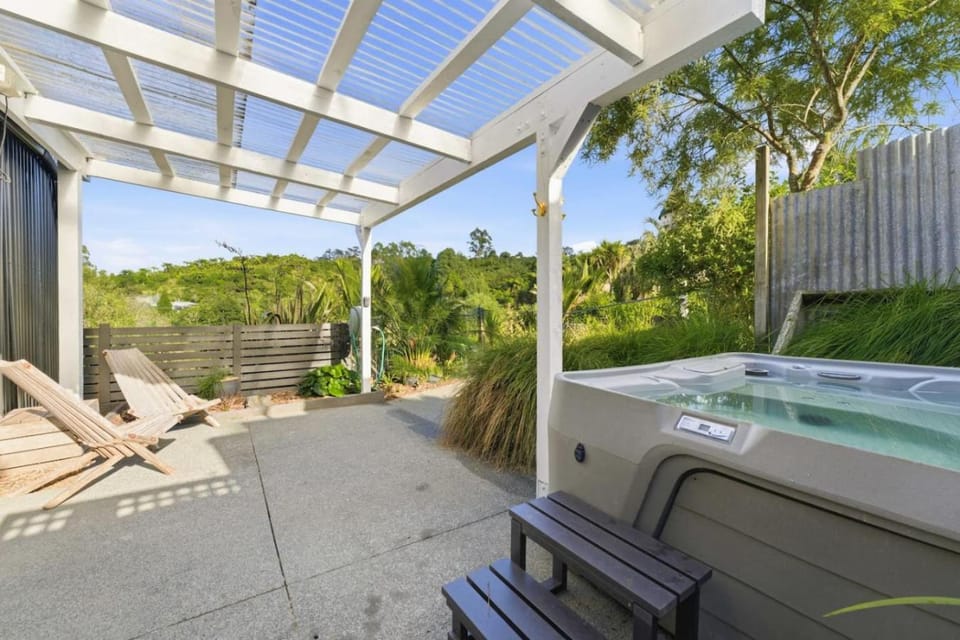 Patio, Hot Tub