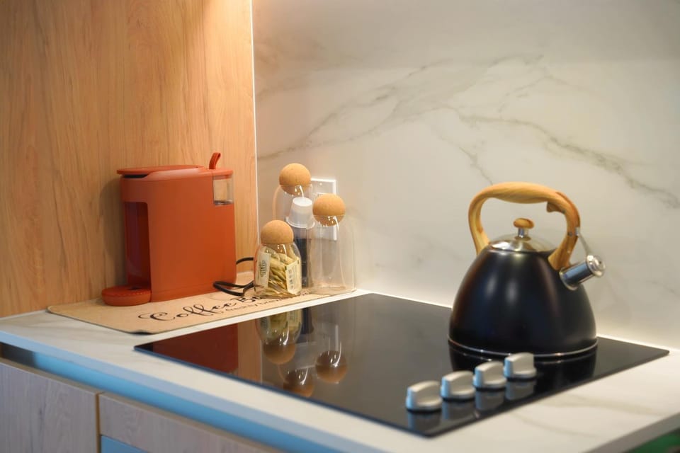 Coffee/tea facilities, Kitchen or kitchenette