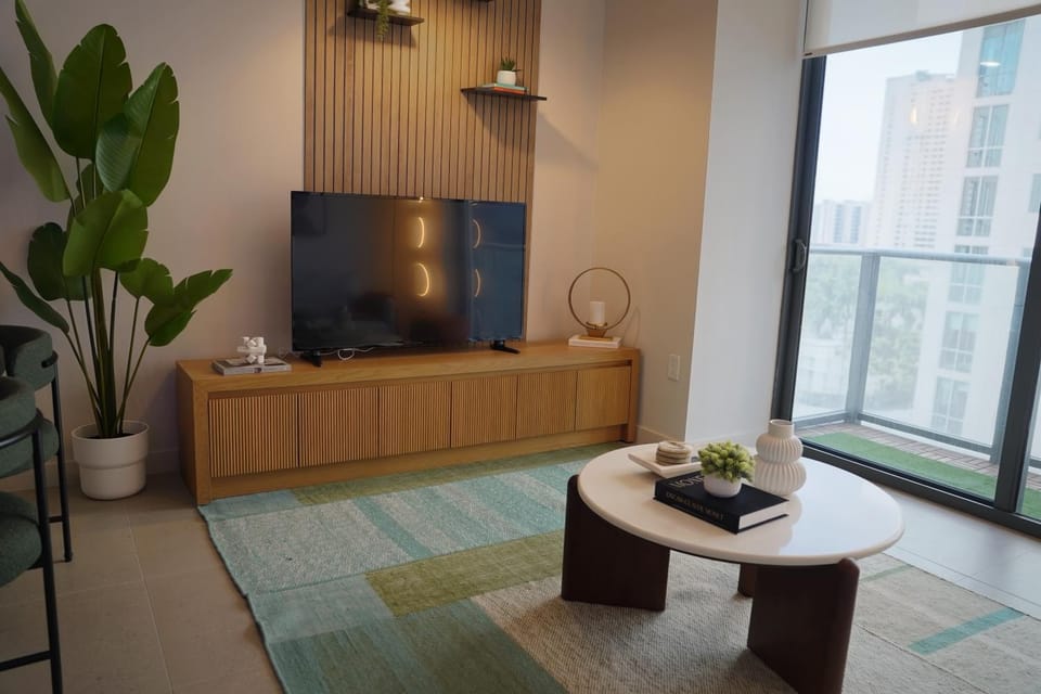 Communal lounge/ TV room, TV and multimedia, Living room, Seating area